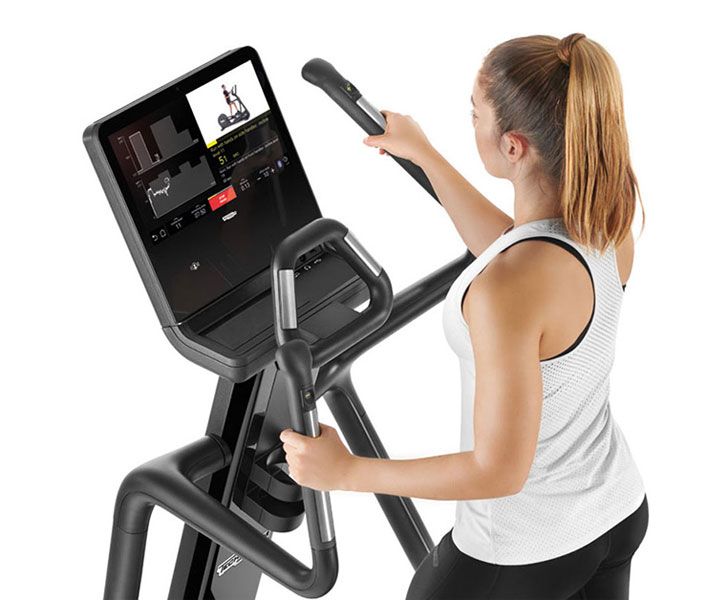 Эллиптический тренажер TechnoGym Artis Synchro Live